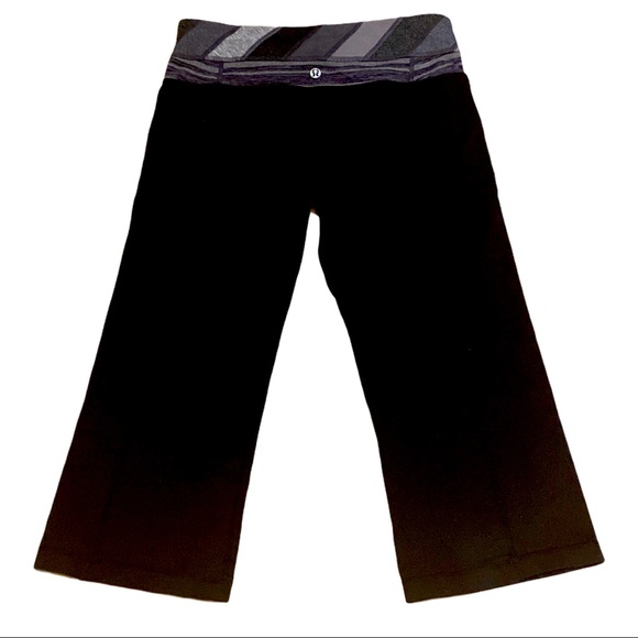 EUC Lululemon Runners Crop Leggings - Picture 2 of 2